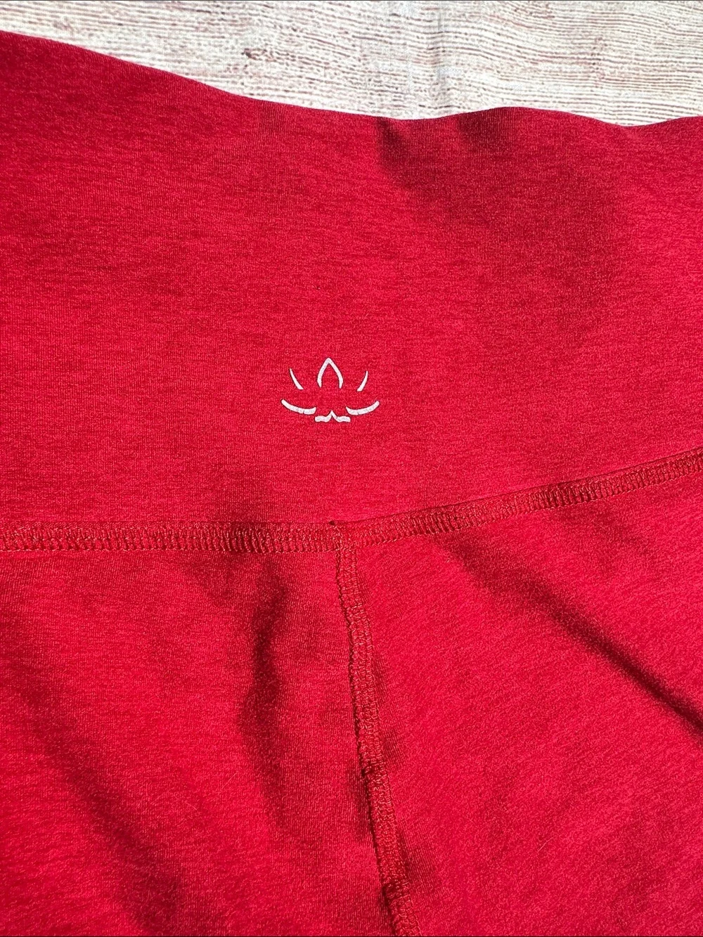 Beyond Yoga Lipstick Red High-Waist Legging Capris Size Large